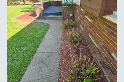 1702 Bears Den Road, Youngstown, OH 44511 - Photo 24
