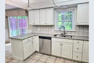 1702 Bears Den Road, Youngstown, OH 44511 - Photo 8