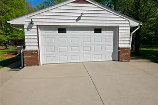 1702 Bears Den Rd, Youngstown, OH 44511 - Photo 20