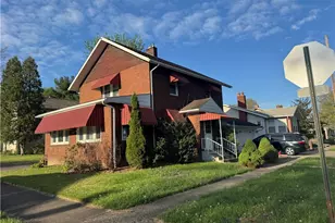 936 N Main St, Uhrichsville, OH 44683 - Photo 2