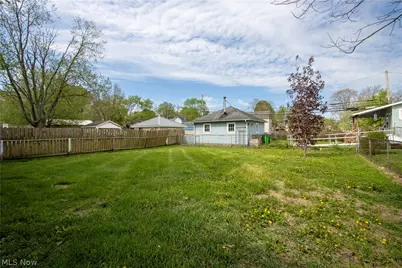 307 S Main Street, Orrville, OH 44667 - Photo 4