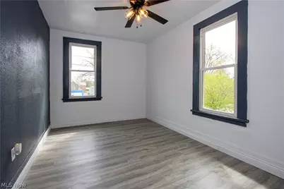 307 S Main Street, Orrville, OH 44667 - Photo 22