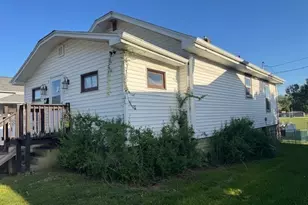 17 Spring St, Dennison, OH 44621 - Photo 8