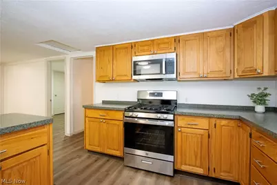 14069 Township Road 1058, Lakeville, OH 44638 - Photo 10