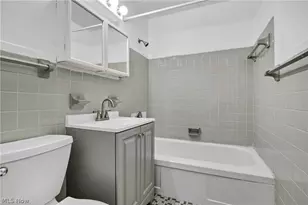11850 Edgewater Dr, Oakwood, OH 44107 - Photo 14