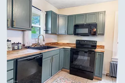 742 E Market Street, Cadiz, OH 43907 - Photo 12