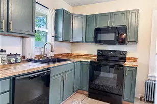 742 E Market St, Cadiz, OH 43907 - Photo 12