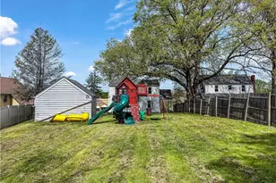 742 E Market St, Cadiz, OH 43907 - Photo 36