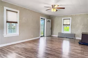 742 E Market St, Cadiz, OH 43907 - Photo 10
