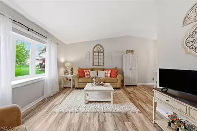 12052 Wood Oval, North Royalton, OH 44133 - Photo 4