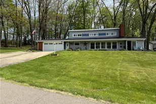 3220 Nob Hill Rd, Zanesville, OH 43701 - Photo 1
