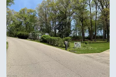 3220 Nob Hill Road, Zanesville, OH 43701 - Photo 2