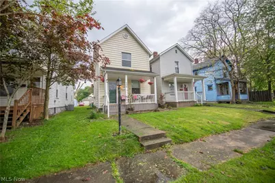 136 E Indiana Avenue, Sebring, OH 44672 - Photo 2