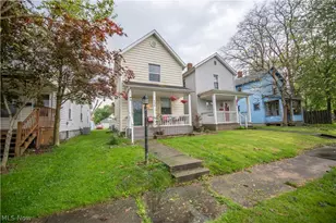 136 E Indiana Ave, Sebring, OH 44672 - Photo 2