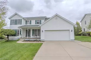 1009 Brittingham Dr, Ravenna, OH 44266 - Photo 2