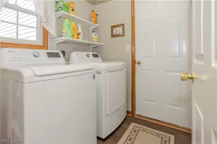 1009 Brittingham Dr, Ravenna, OH 44266 - Photo 12