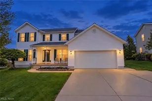 1009 Brittingham Dr, Ravenna, OH 44266 - Photo 2