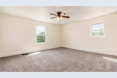 2036 Ridge Avenue, Zanesville, OH 43701 - Photo 16