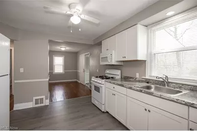 32610 Willowick Drive, Willowick, OH 44095 - Photo 4