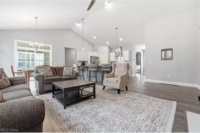 8155 Knolls Way, Chagrin Falls, OH 44023 - Photo 20