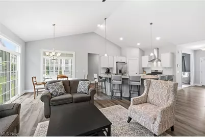 8155 Knolls Way, Chagrin Falls, OH 44023 - Photo 22