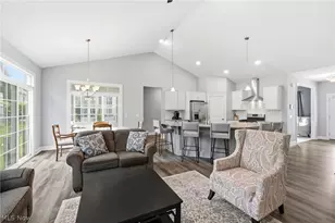 8155 Knolls Way, Chagrin Falls, OH 44023 - Photo 22