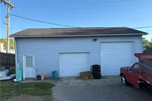 630 Alfred St, Zanesville, OH 43701 - Photo 2