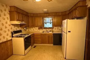 161 W Church St, Newcomerstown, OH 43832 - Photo 4