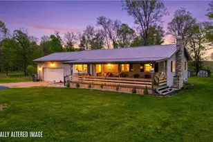 2650 Red Fox Dr, Duncan Falls, OH 43734 - Photo 2