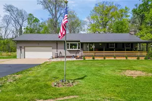 2650 Red Fox Dr, Duncan Falls, OH 43734 - Photo 4