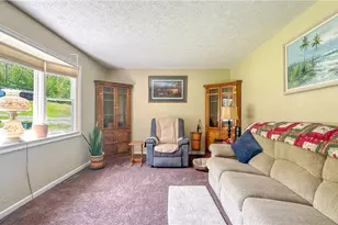 2650 Red Fox Dr, Duncan Falls, OH 43734 - Photo 8