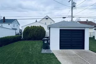 3326 Marioncliff Dr, Parma, OH 44134 - Photo 12