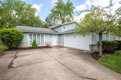 3903 Skyview Drive, Brunswick, OH 44212 - Photo 2