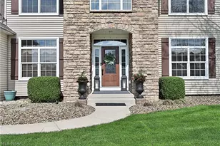 457 Cedarwood Rd, Avon Lake, OH 44012 - Photo 2