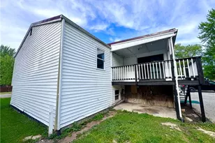 9774 Blanton Dr, Windham, OH 44288 - Photo 4