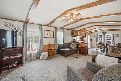 18 Oakwood Drive, Beloit, OH 44609 - Photo 8