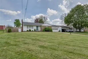 5814 Lake Cable Ave NW, Canton, OH 44718 - Photo 2