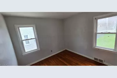 12304 Tonsing Drive, Garfield Heights, OH 44125 - Photo 12