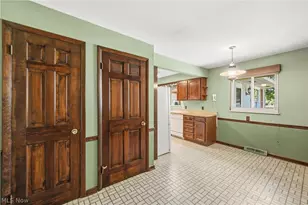 5108 Evergreen Dr, North Olmsted, OH 44070 - Photo 14