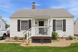 419 E 326th St, Willowick, OH 44095 - Photo 4