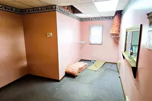 229 5th St, Elyria, OH 44035 - Photo 6