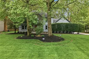 1178 Logan Woods Dr, Hubbard, OH 44425 - Photo 34