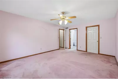 1178 Logan Woods Drive, Hubbard, OH 44425 - Photo 22