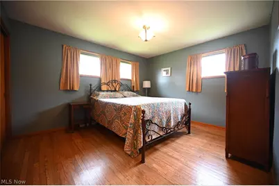 1911 39th Street NE, Canton, OH 44705 - Photo 12