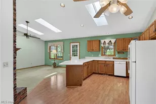 1338 Sharonbrook Dr, Twinsburg, OH 44087 - Photo 6