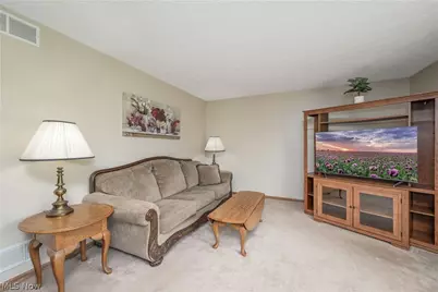4715 Rock Spring Road, Ravenna, OH 44266 - Photo 4