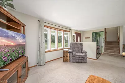 4715 Rock Spring Road, Ravenna, OH 44266 - Photo 6