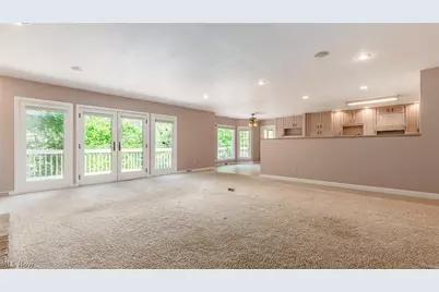 2945 Ash Meadows Boulevard, Zanesville, OH 43701 - Photo 10