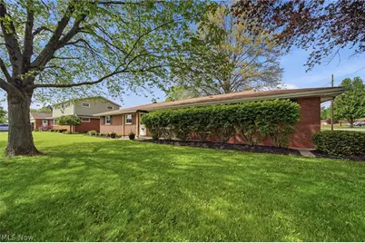 3295 Easton Street NE, Canton, OH 44721 - Photo 4