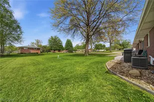 3295 Easton St NE, Canton, OH 44721 - Photo 36